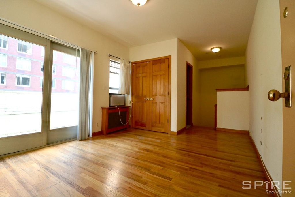 265 West 87th Street - Photo 2