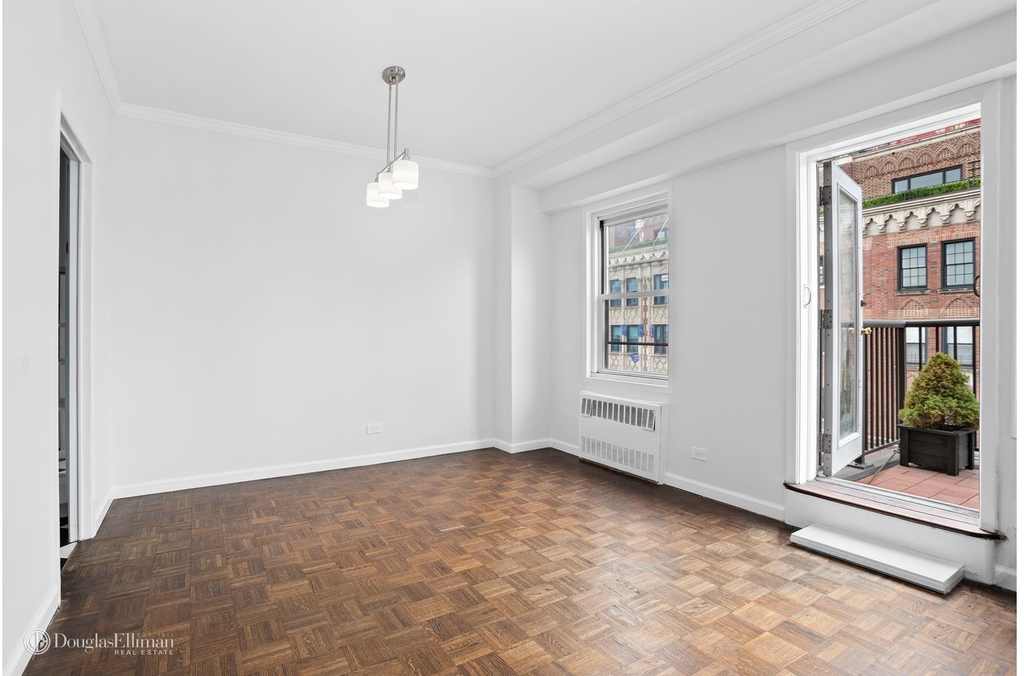 1199 Park Avenue - Photo 0