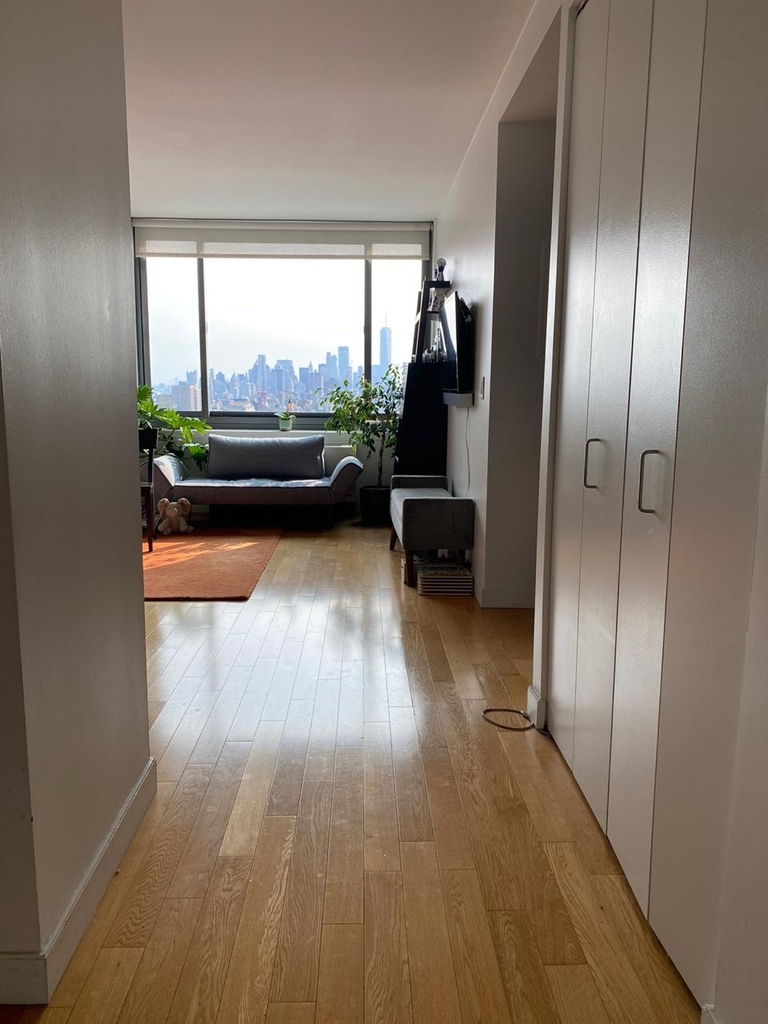 9 West 31st Street - Photo 3