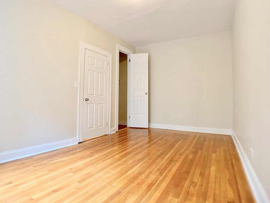 106 Fort Washington Avenue - Photo 2