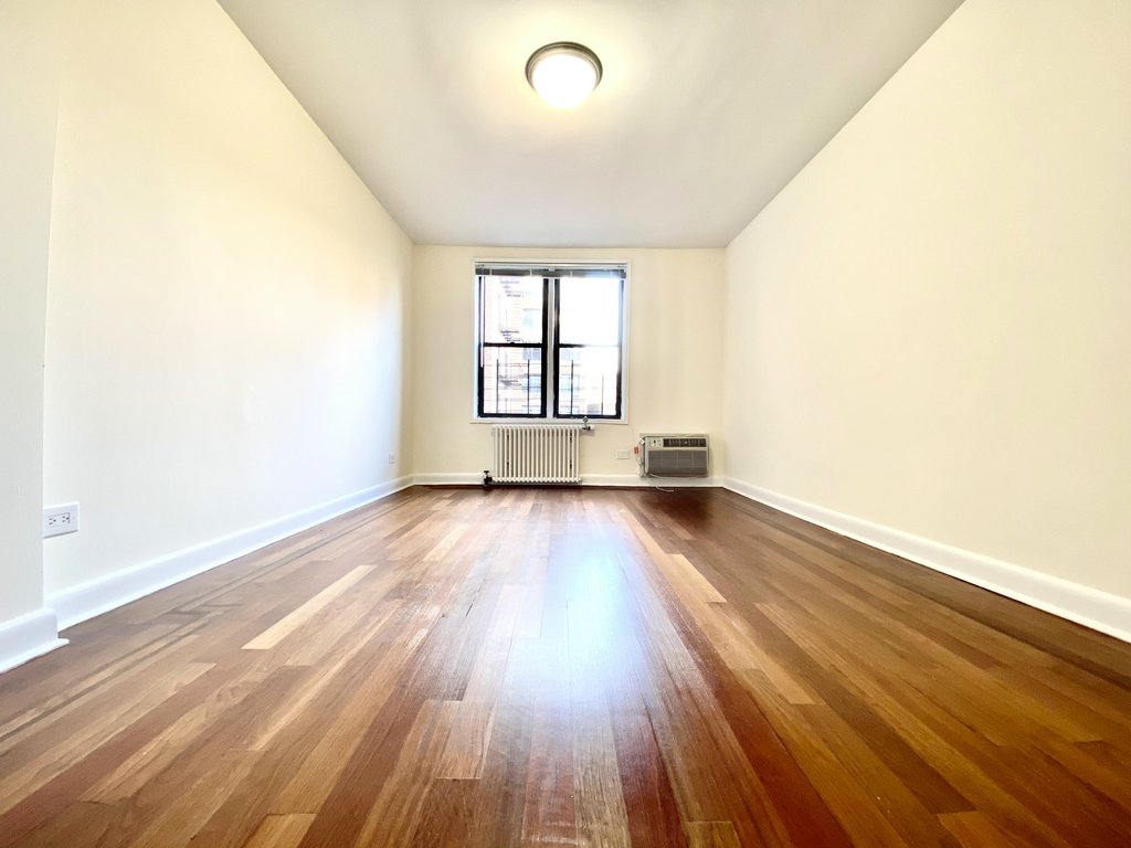 31st Drive and Crescent Street, Astoria, NY 11106 - Photo 2