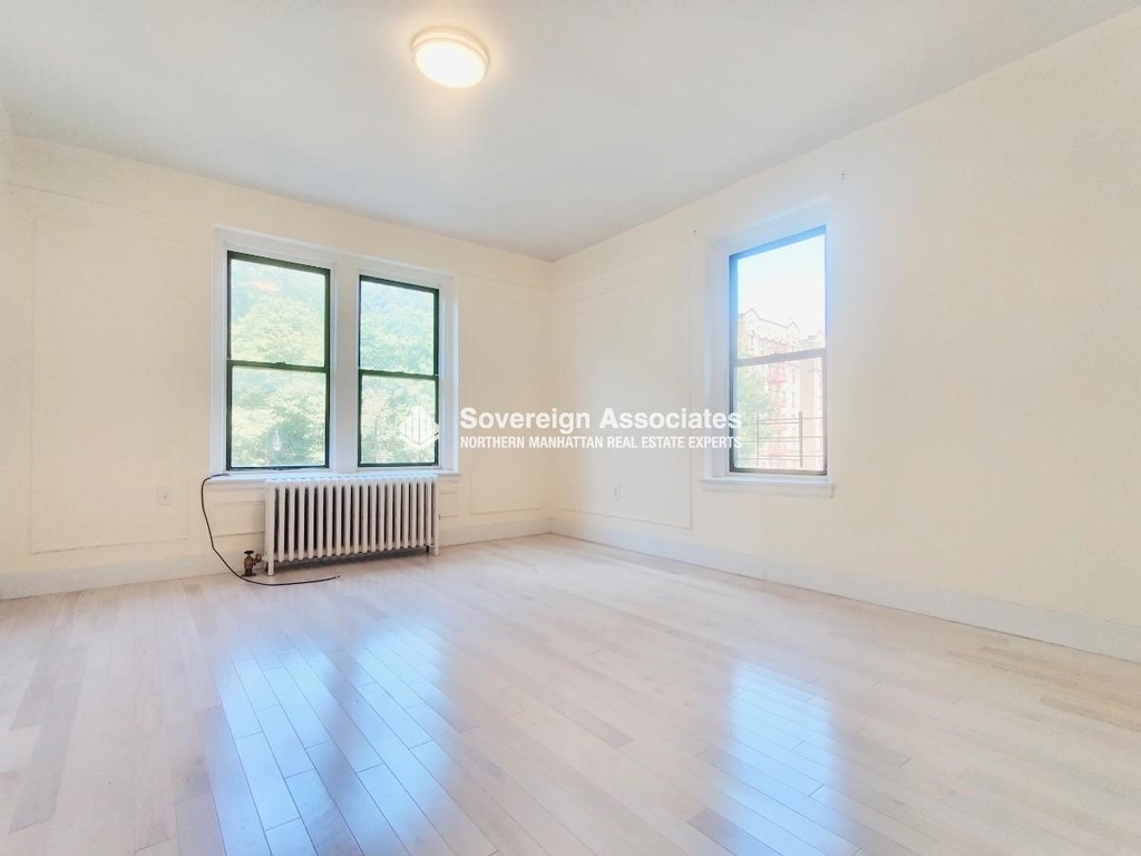 5008 Broadway - Photo 1