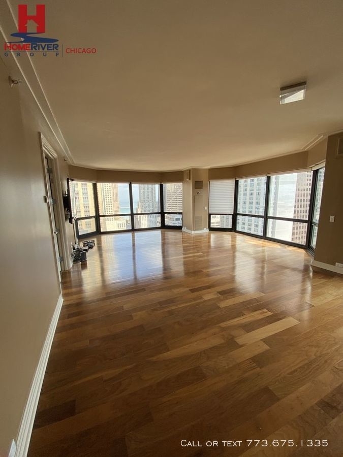 100 E Huron St Apt 2103 - Photo 7