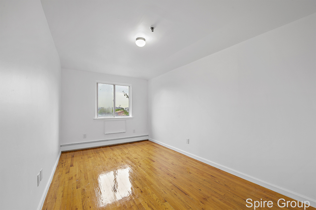  54-75 83rd Street - Photo 3