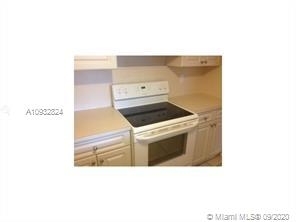 7075 Nw 186th - Photo 2