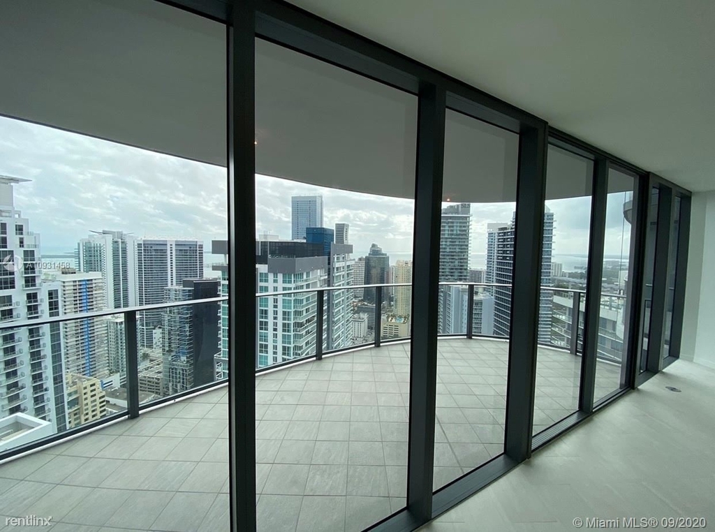 1000 Brickell Plz Unit 4601 - Photo 4