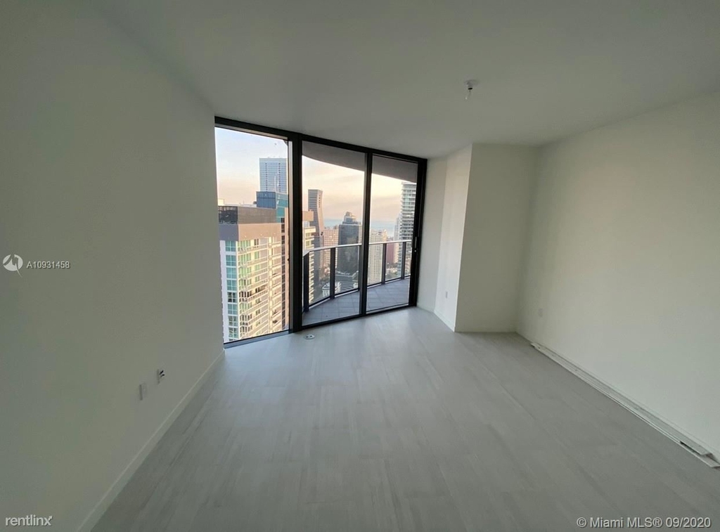 1000 Brickell Plz Unit 4601 - Photo 10