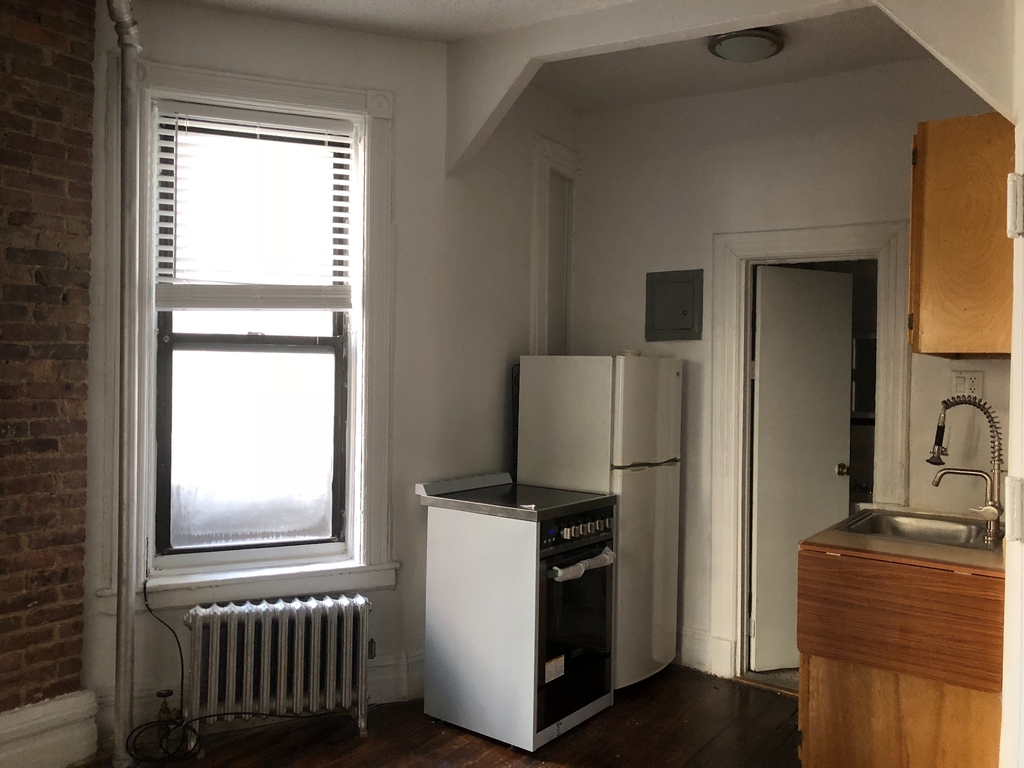 1726 Amsterdam Avenue - Photo 1