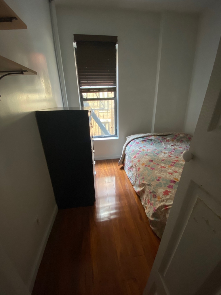 124 Mott Street - Photo 7