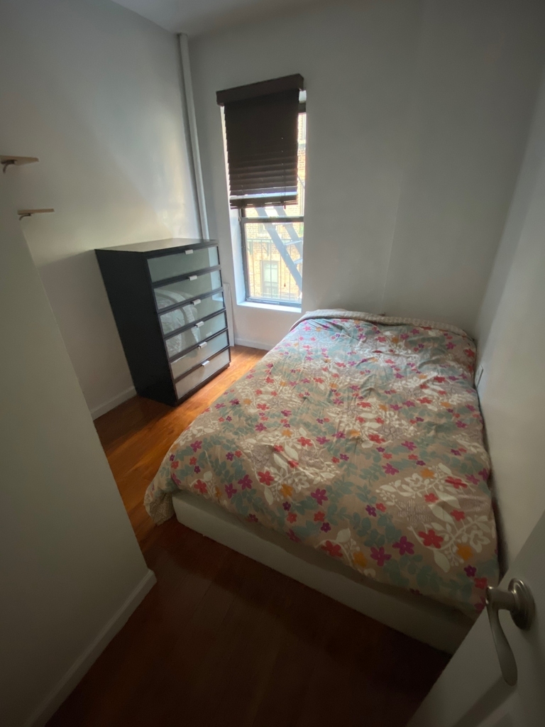 124 Mott Street - Photo 6