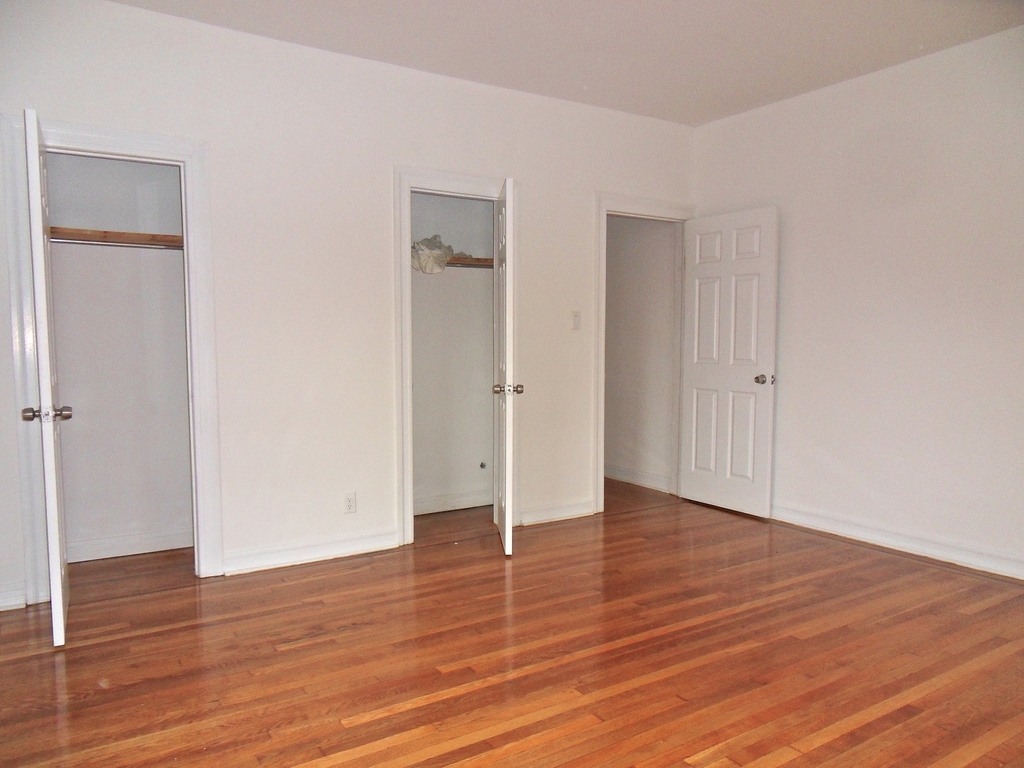 1809 Albemarle Road - Photo 4