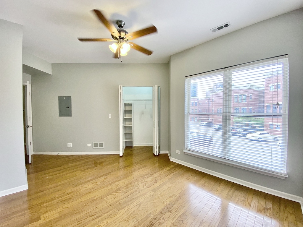 1450 South Halsted Street - Photo 14