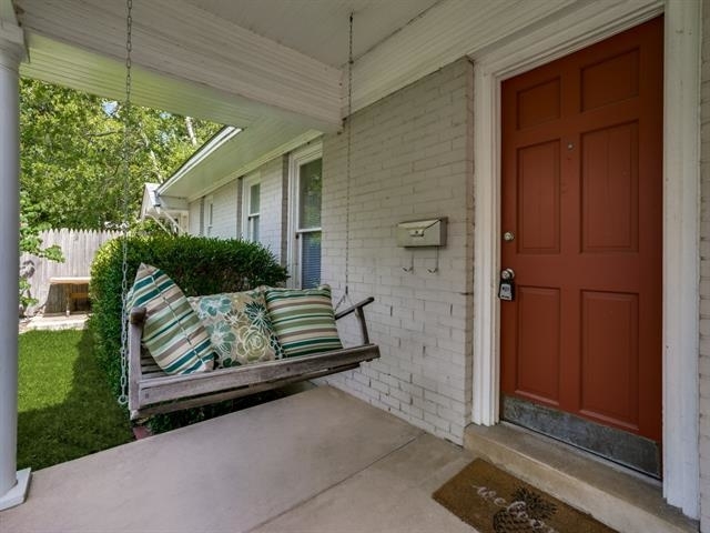 2803 Greene Avenue - Photo 1