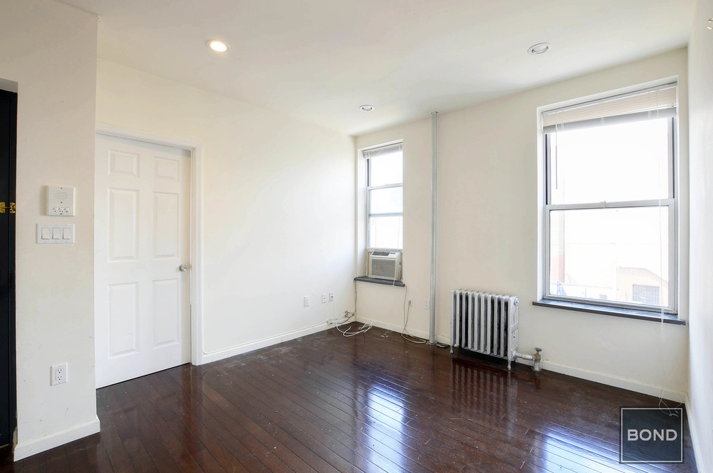 132 Ludlow Street - Photo 1