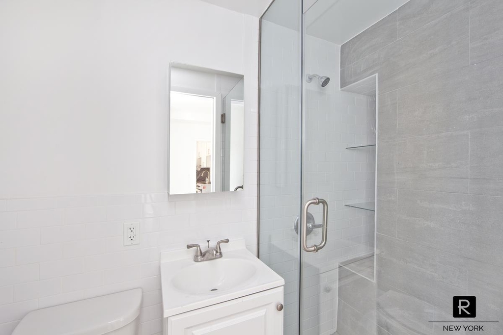 329 East 6th Street - Photo 8