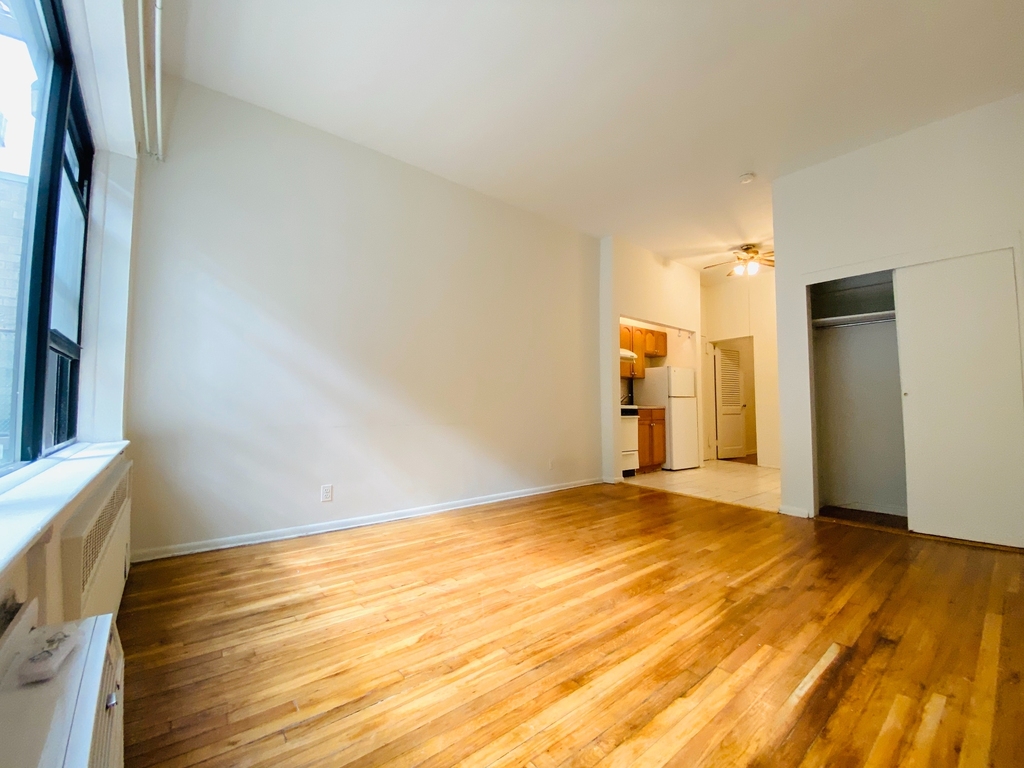 420 West 57th Street, New York, NY 10019 - Photo 1