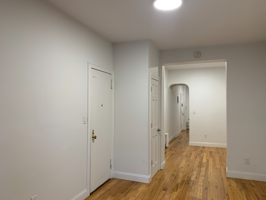 258 12th Street - Photo 10