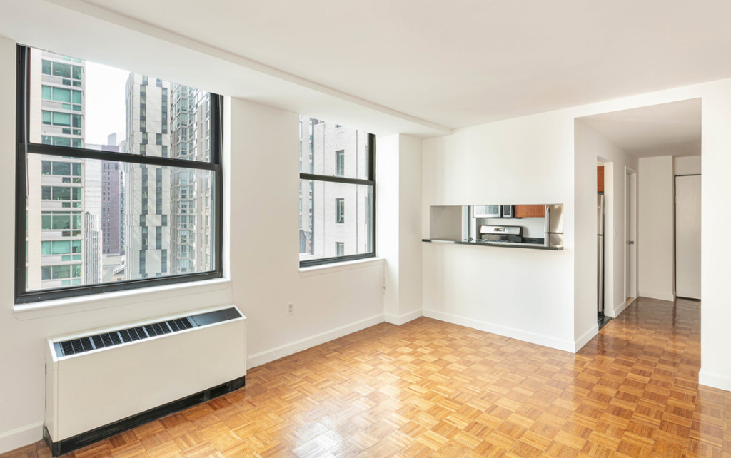 100 Maiden Lane - Photo 1