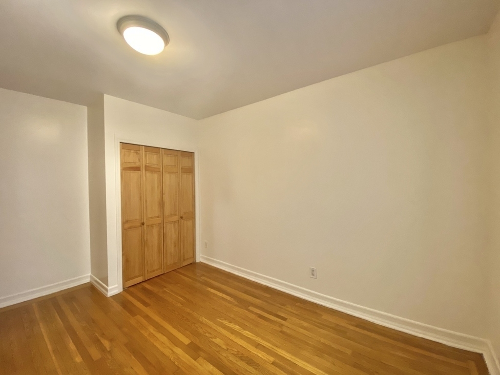 610 West 150th Street - Photo 10