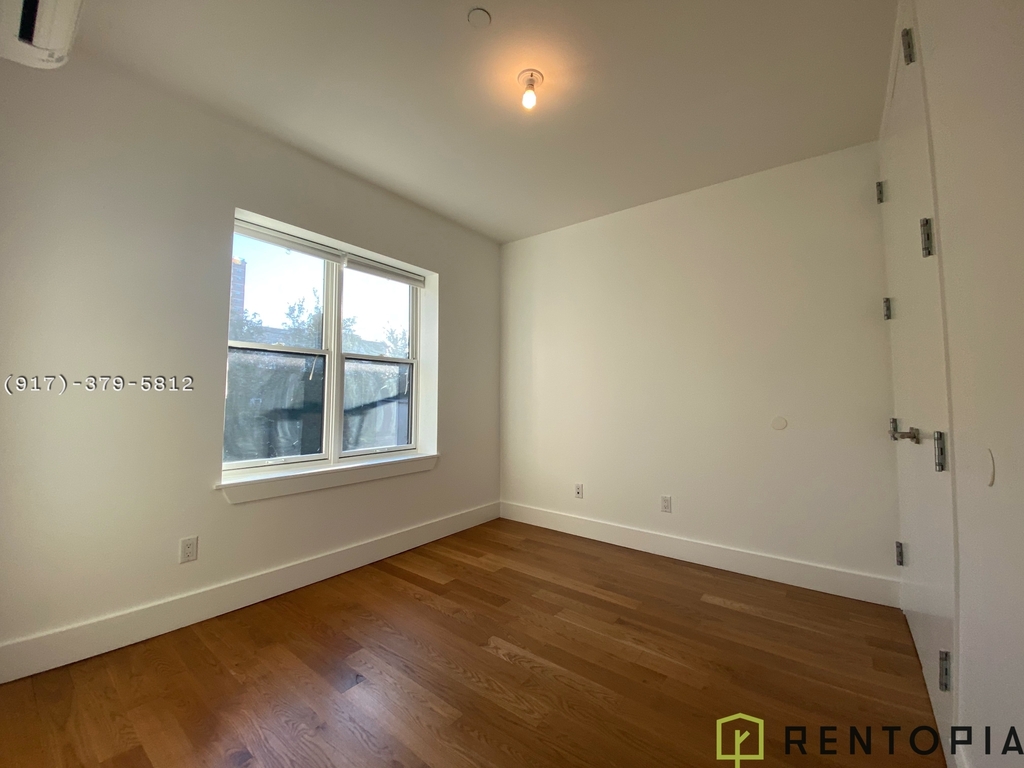 106 Meserole Street - Photo 5