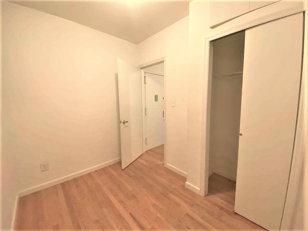 222 East 85th Street - Photo 3