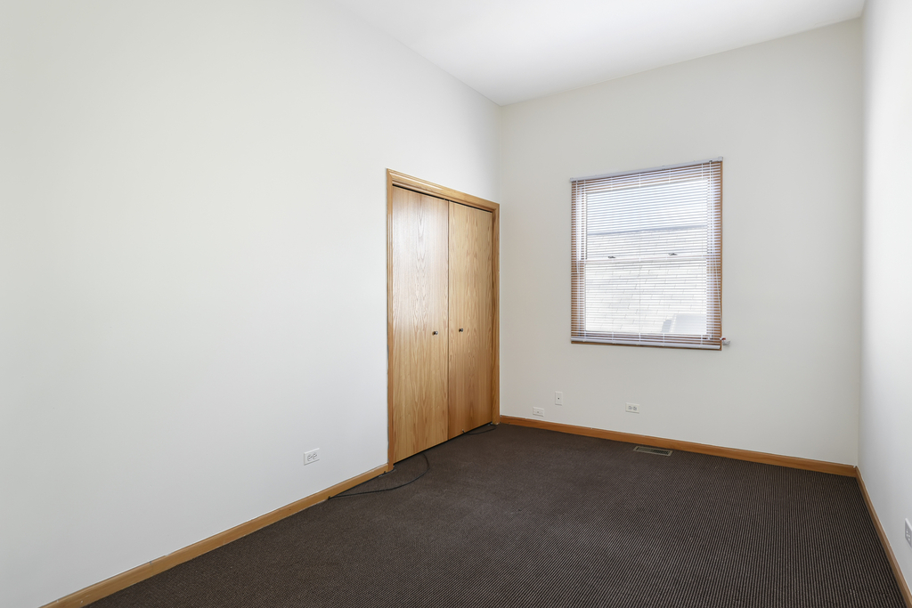 1655 West Wrightwood Avenue - Photo 7