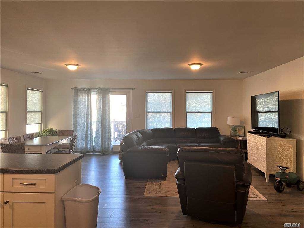 25 Delaware Avenue - Photo 2