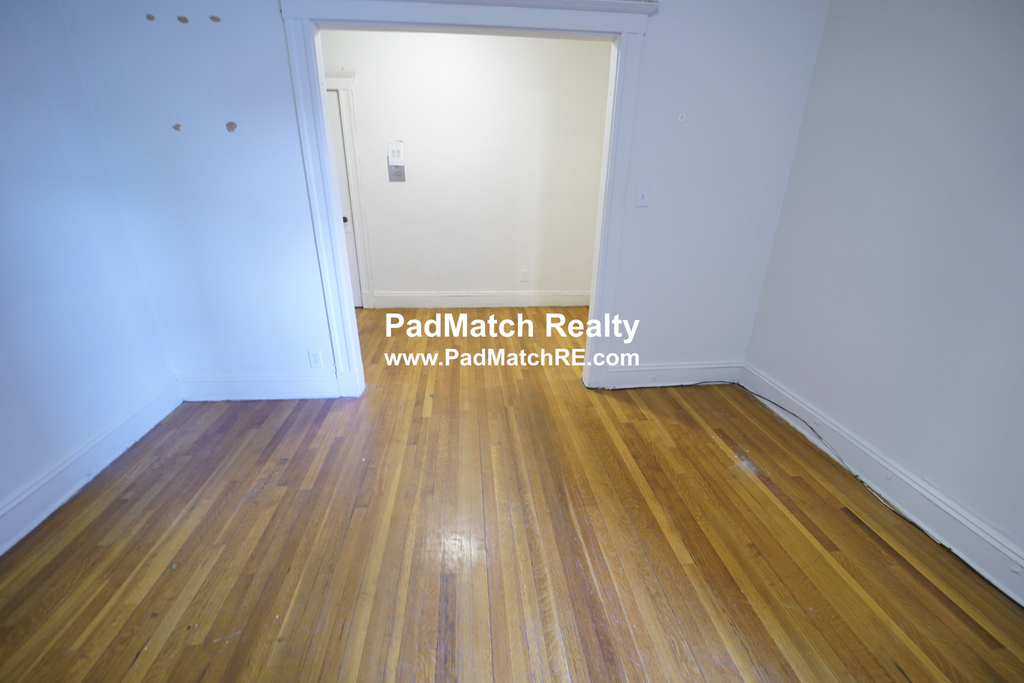 1634 Commonwealth Ave. - Photo 1