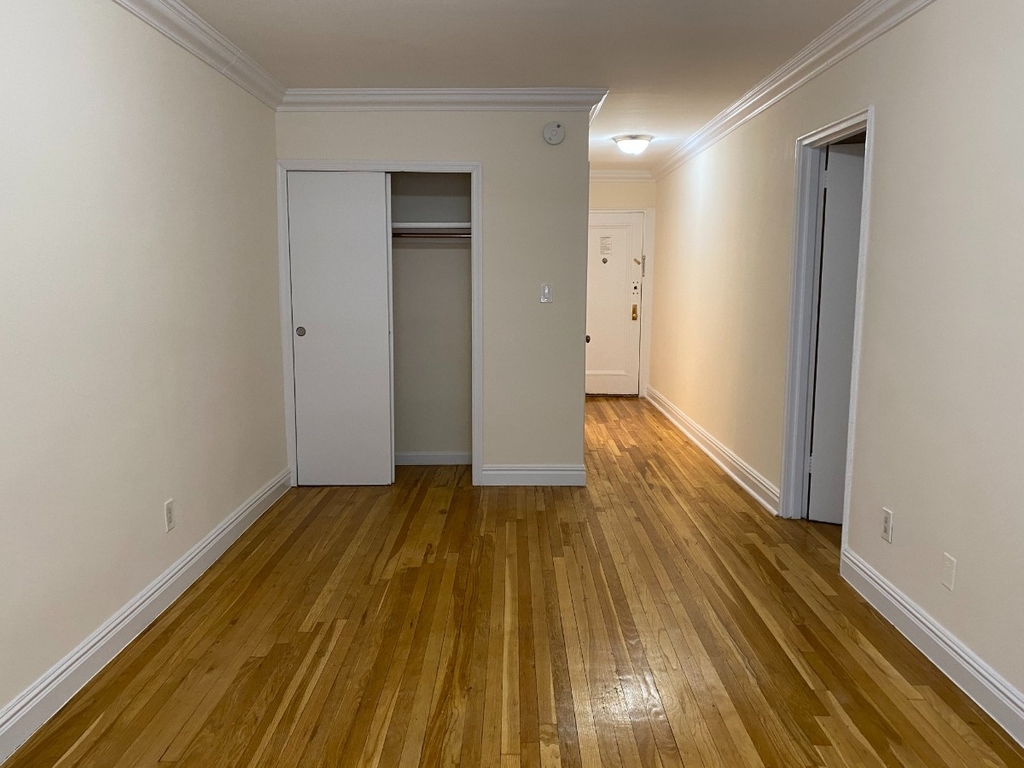 229 East 80th Street - Photo 3