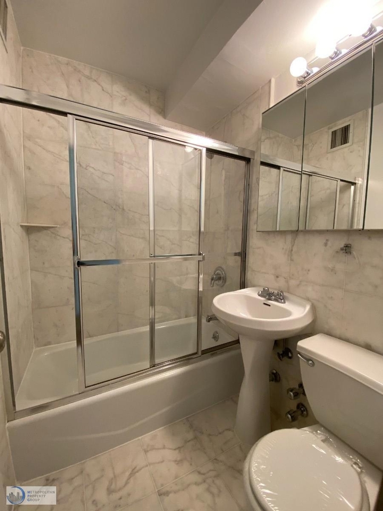 229 East 80th Street - Photo 8