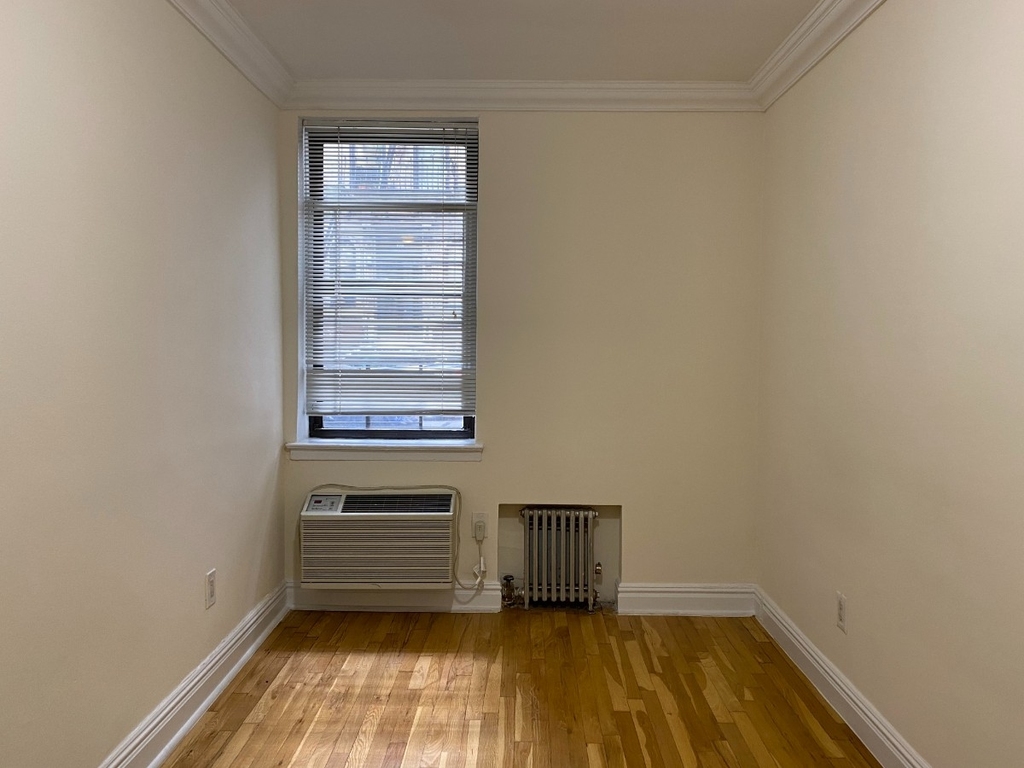 229 East 80th Street - Photo 6