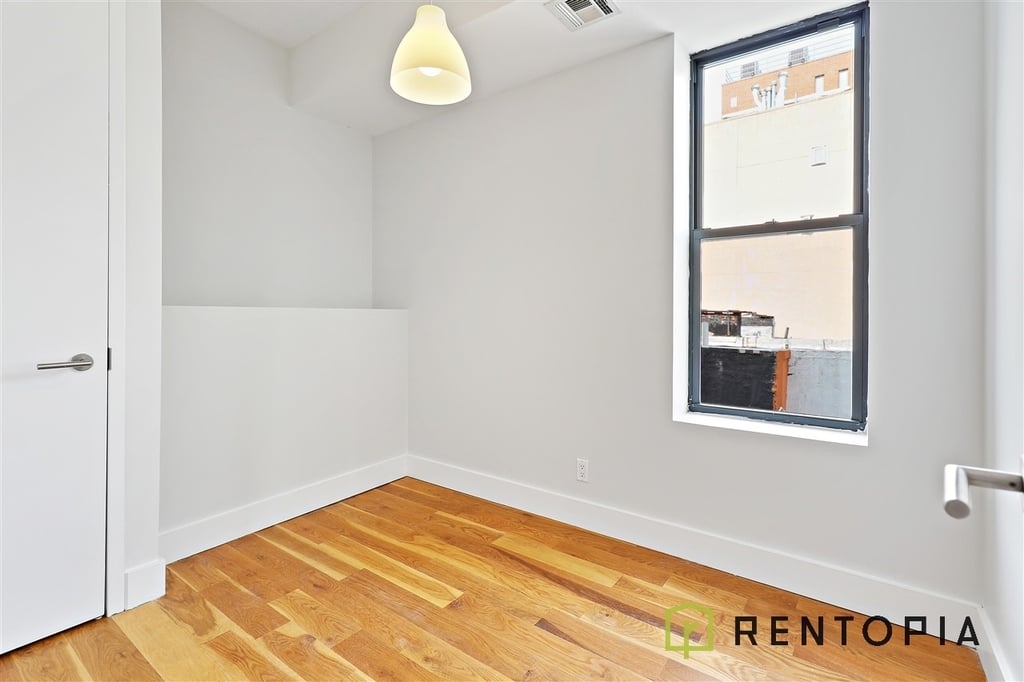 473 Grand Street - Photo 2