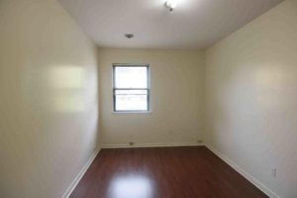 405 Halsey Street - Photo 4