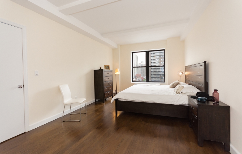 212 West 91st Street - Photo 6