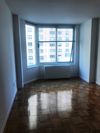 350 East 79th Street - Photo 2