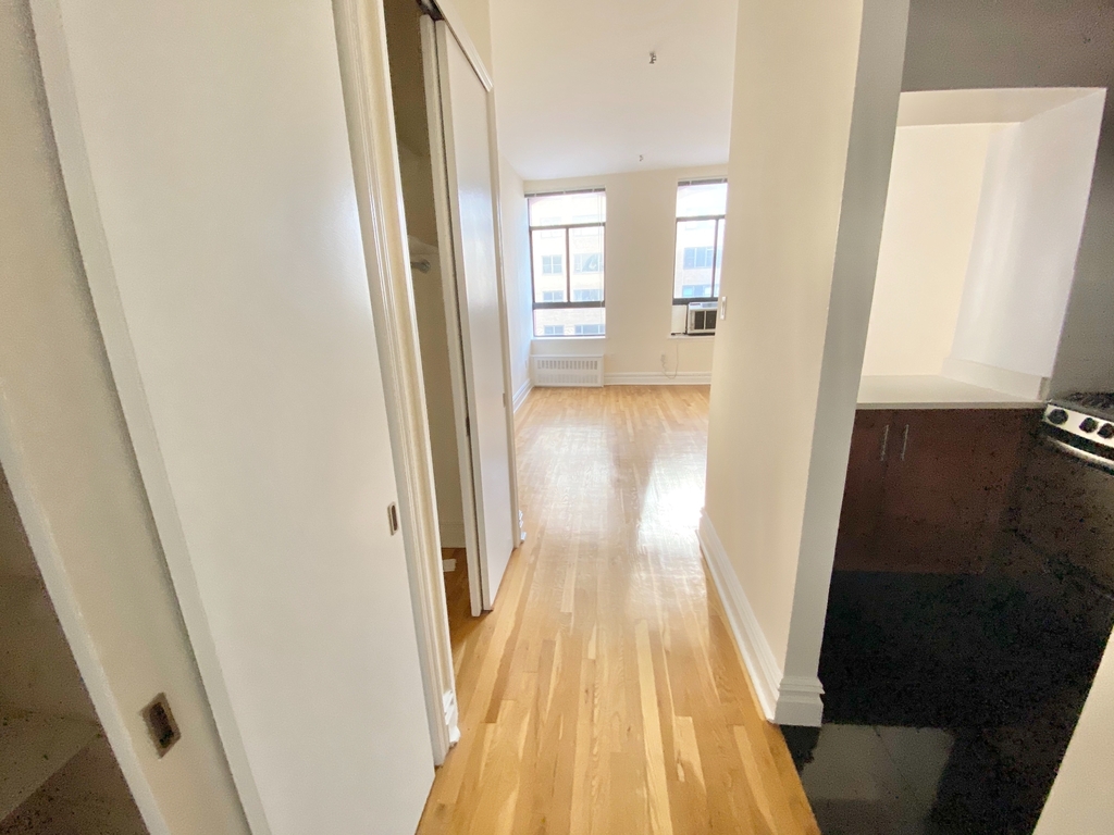 Astor Pl - NO FEE - Photo 2