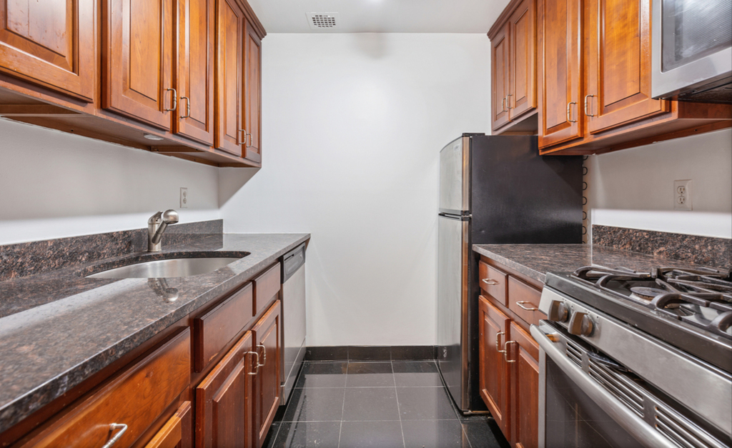 315 West 82nd Street #PHB - Photo 1