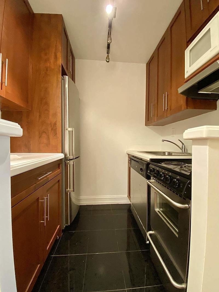 148 West 68th Street - Photo 1