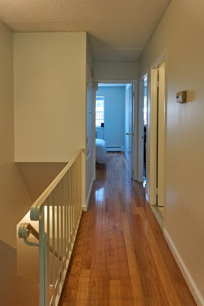 33-61 13th Street - Photo 10