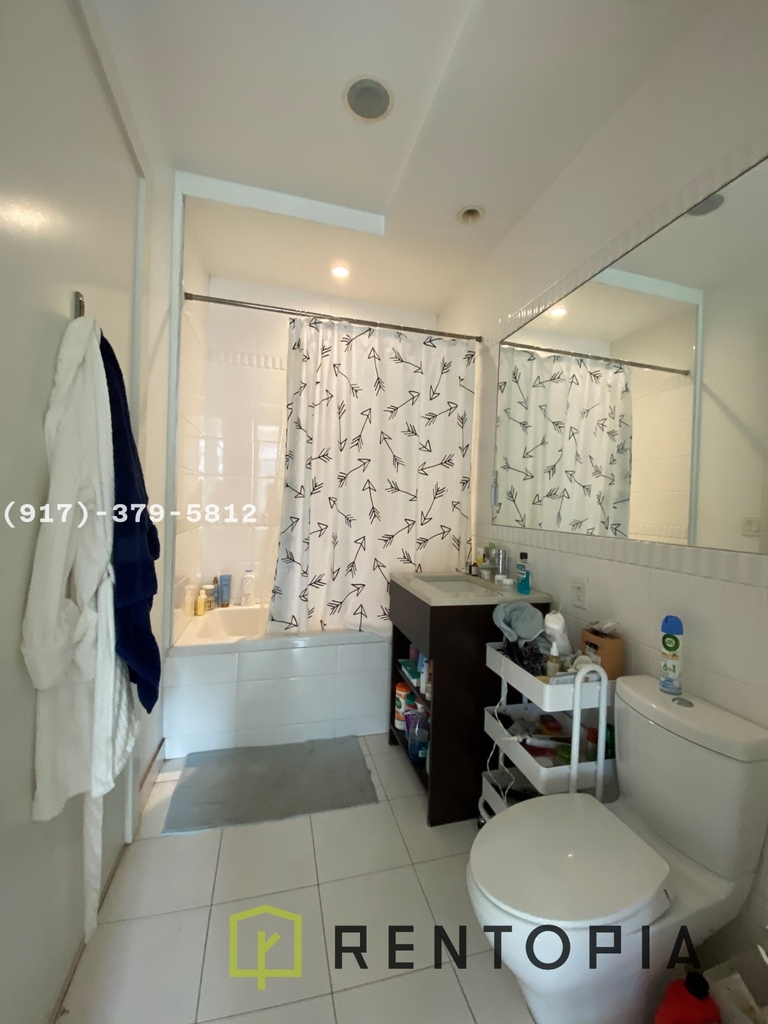 65 Ainslie Street - Photo 2