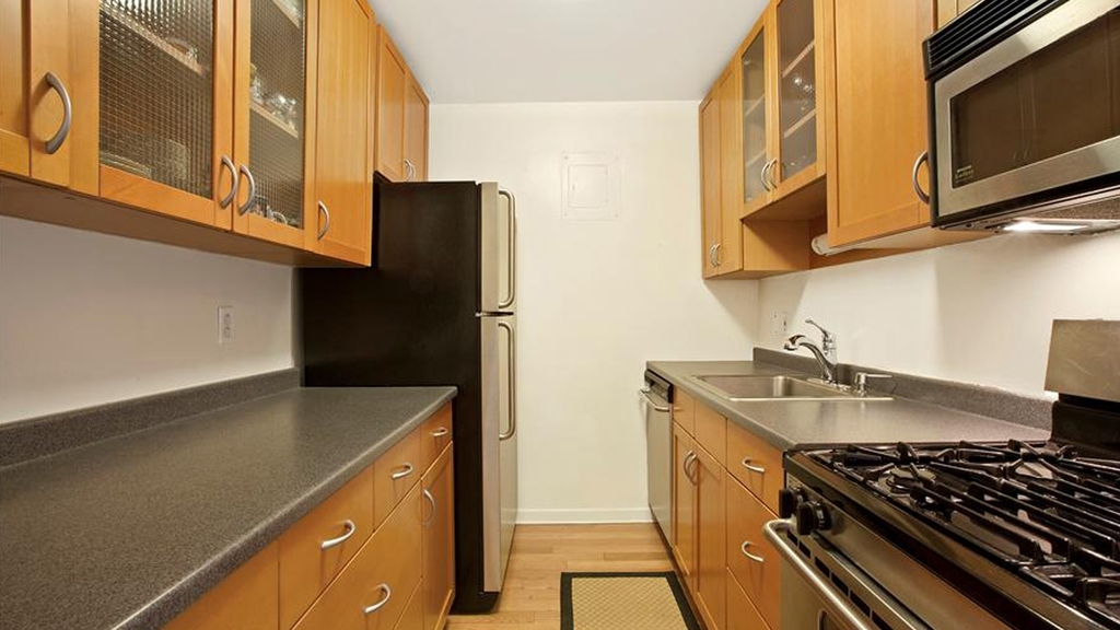 155 West 68th Street - Photo 2