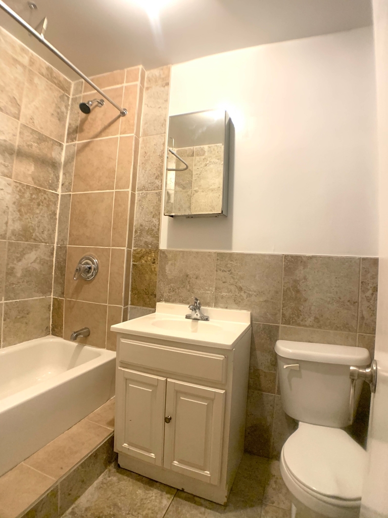 545 Edgecombe Avenue - Photo 9