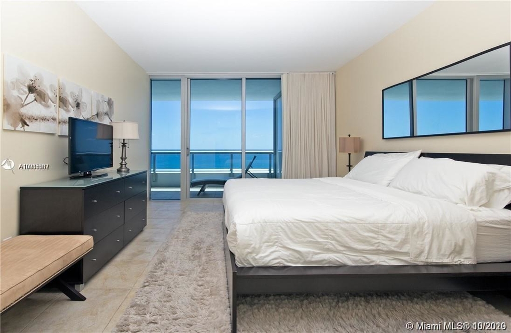 6799 Collins Ave - Photo 8