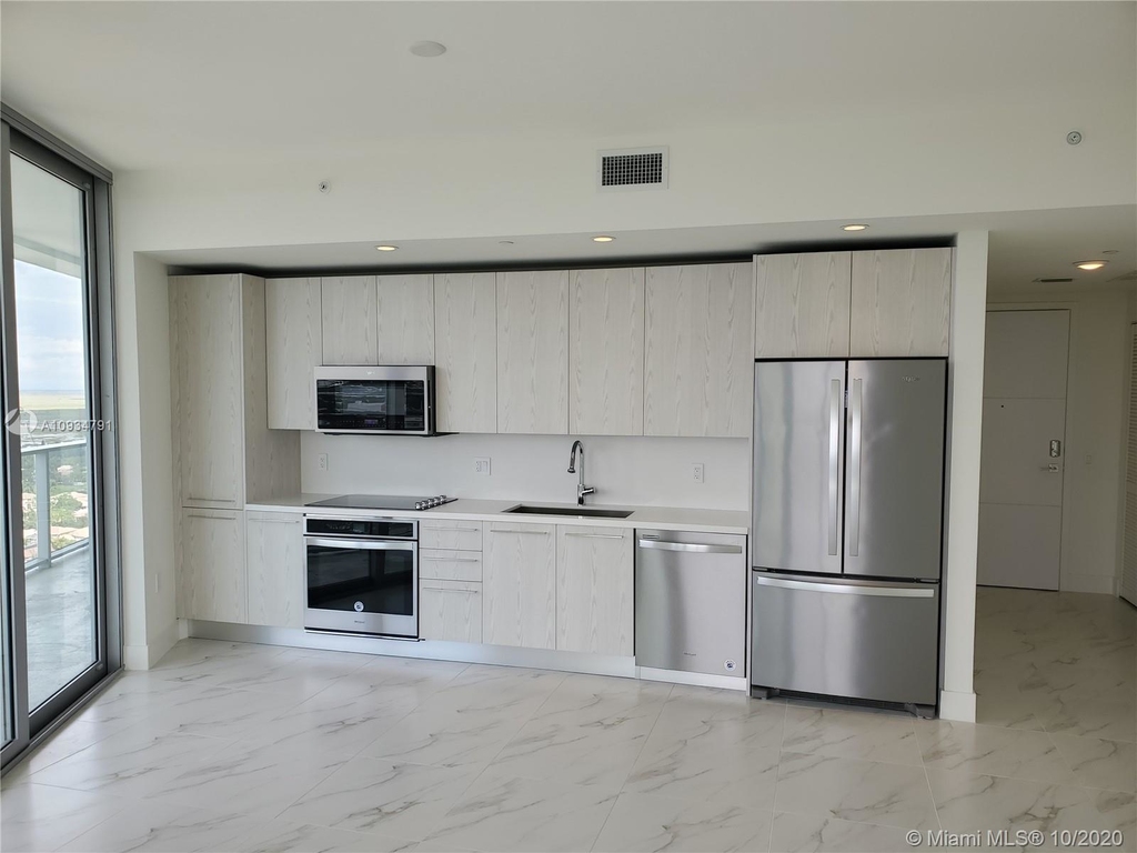 2000 Metropica Way - Photo 31