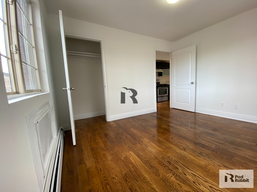 328b Irving Avenue - Photo 6