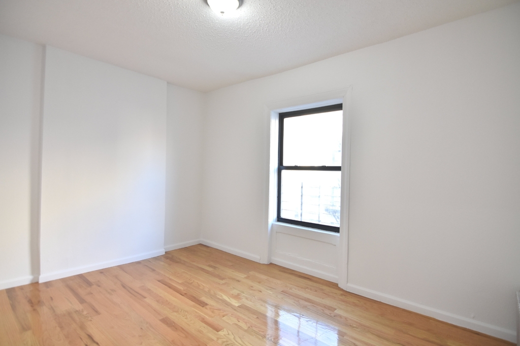 600 West 162nd Street - Photo 3