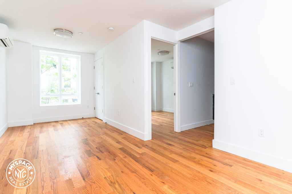 795 Franklin Avenue - Photo 1