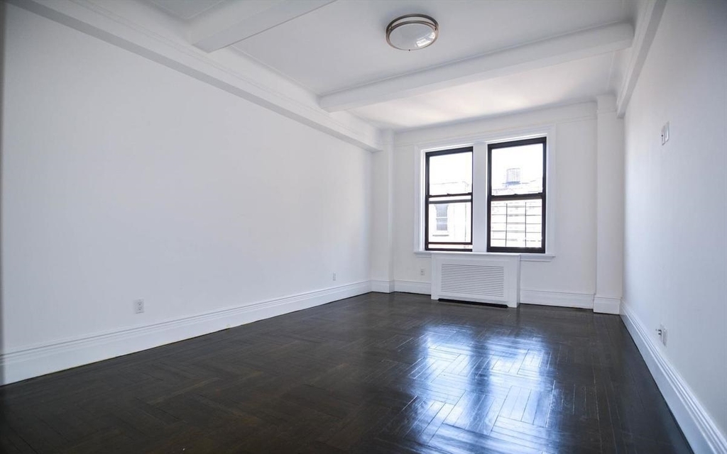 25 West 68th Street - Photo 0