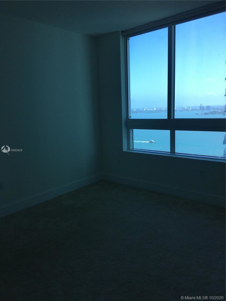 1900 N Bayshore Dr - Photo 12