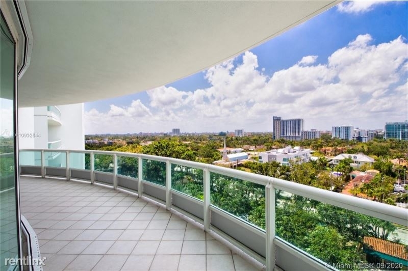 1643 Brickell Ave - Photo 3